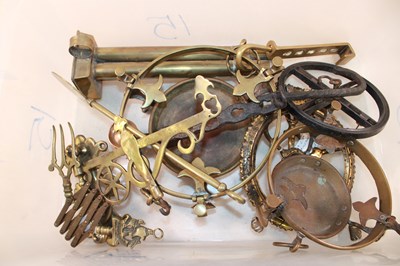 Lot 1135 - A group of metalware, predominantly brass,...