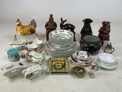 Lot 280 - A small quantity of decorative ceramics,...