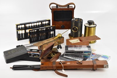 Lot 1463 - A collection of assorted scientific...