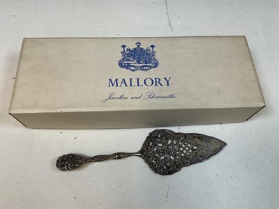 Lot 446 - Various boxed cutlery sets.