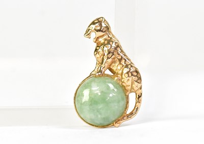 Lot 1438 - A 9ct yellow gold pendant in the form of a...