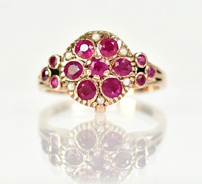 Lot 1335 - A 9ct rose gold Renaissance-style poison ring,...