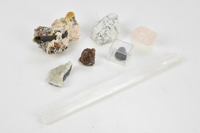 Lot 1528 - MINERAL SPECIMENS; a collection of minerals,...