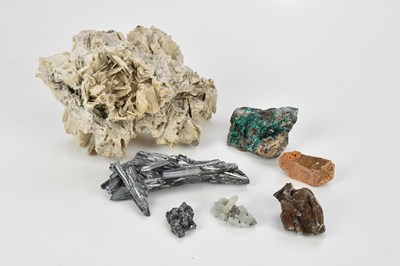 Lot 1530 - MINERAL SPECIMENS; a collection of mineral...