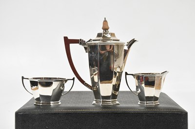 Lot 2454 - ADIE BROTHERS LTD; an Elizabeth II hallmarked...