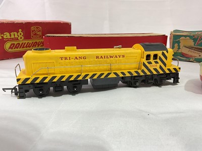 Lot 156 - TRI-ANG; a boxed R155 diesel switcher in...