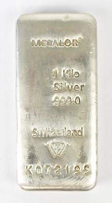 Lot 1145 - A Metalor Switzerland 1kg bar of 999.0 silver,...
