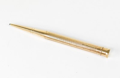 Lot 1475 - A 9ct yellow gold Baker's Perm-Point...