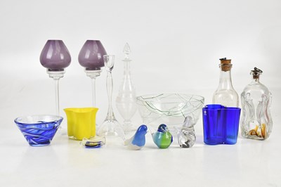 Lot 311 - A collection of mid century and retro items,...