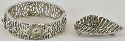 Lot 1482 - SAMBA DE LUXE; an Art Deco bangle watch, with...