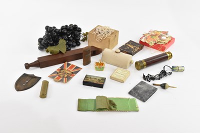 Lot 1419 - A mixed collectors' lot including plastic...