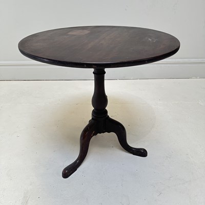 Lot 1238 - A 19th century mahogany circular tilt-top...