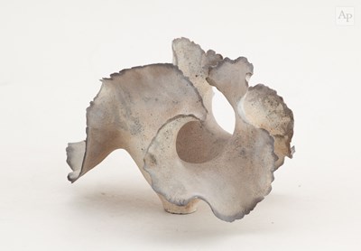 Lot 685 - URSULA MORLEY-PRICE (born 1936); a stoneware...