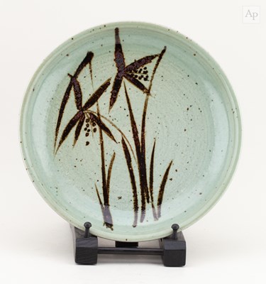 Lot 535 - POH CHAP YEAP (1927-2007); a large stoneware...