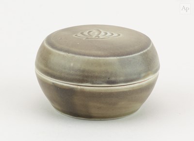 Lot 177 - DAVID LEACH (1911-2005) for Lowerdown Pottery;...