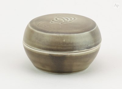 Lot 177 - DAVID LEACH (1911-2005) for Lowerdown Pottery;...