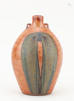 Lot 314 - JOHN JELFS (born 1946); a lugged stoneware...