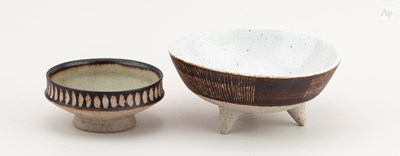 Lot 44 - ARTHUR GRIFFITHS (1928-2016); a stoneware bowl...