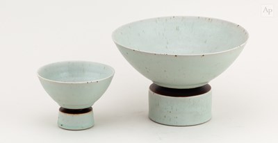 Lot 43 - ARTHUR GRIFFITHS (1928-2016); a stoneware bowl...