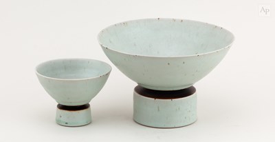 Lot 43 - ARTHUR GRIFFITHS (1928-2016); a stoneware bowl...