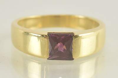 Lot 1221 - An 18ct yellow gold purple tourmaline set...