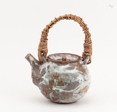 Lot 11 - AKIKO HIRAI (born 1970); a stoneware teapot...