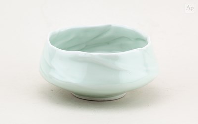 Lot 419 - MATTHEW BLAKELY (born 1965); a porcelain bowl...