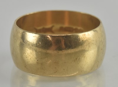 Lot 1223 - A 9ct yellow gold wedding band, size R, approx...
