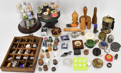 Lot 215 - A collection of modern, vintage and antique...