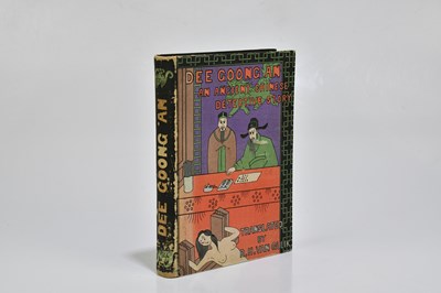 Lot 505 - VAN GULIK (ROBERT), DEE GOONG AN, AN ANCIENT...