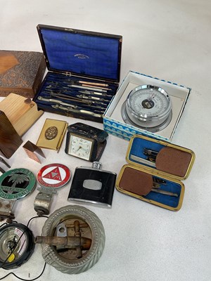 Lot 17 - A large and interesting group of collectors'...