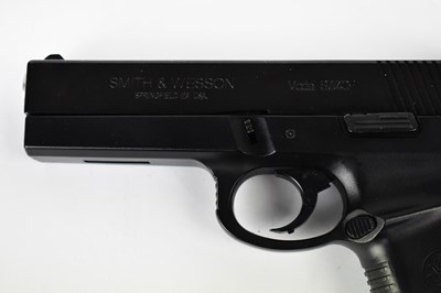 Lot 389 - SMITH & WESSON; a Model SW40F CO2 BB airsoft...