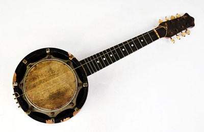 Lot 474 - A vintage banjolin, length 56cm.