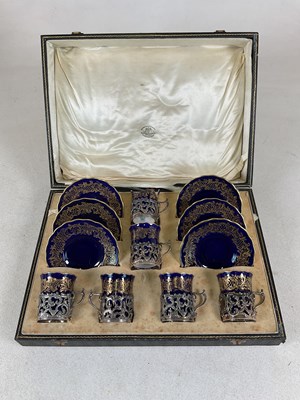 Lot 436 - GOLDSMITHS & SILVERSMITHS CO LTD WITH COALPORT;...