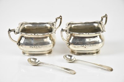 Lot 2409 - DEAKIN & FRANCIS; a pair of Edward VII twin...