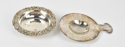Lot 2381 - DEAKIN & FRANCIS; an Elizabeth II hallmarked...