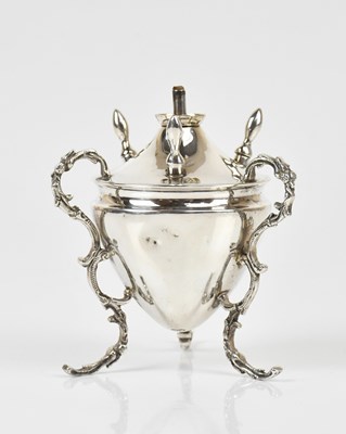 Lot 2382 - GOLDSMITHS & SILVERSMITHS; a late Victorian...
