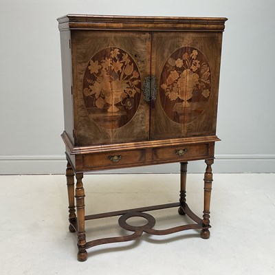 Lot 1140 - A William and Mary style walnut and marquetry...