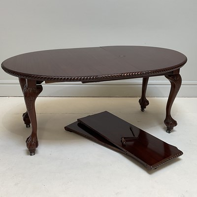 Lot 1190 - An early 20th century mahogany wind-out...