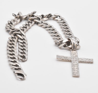 Lot 551 - A substantial silver curb link chain, length...