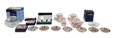 Lot 585 - ROYAL CROWN DERBY; a set of seven Imari...