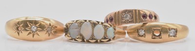 Lot 493 - Two 18ct yellow gold rings, both lacking...