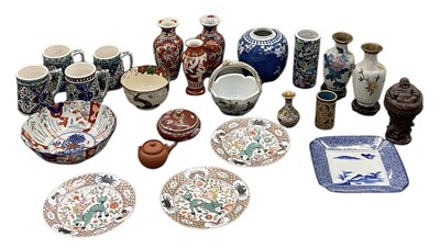Lot 1018 - A large quantity of Oriental items, including...