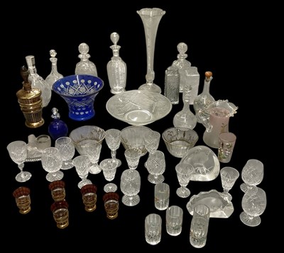 Lot 627 - A quantity of assorted cut and crystal...