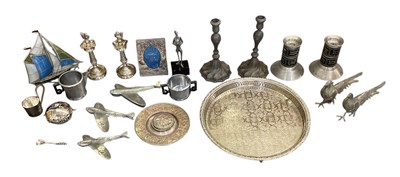 Lot 1069 - A quantity of silver plated items and assorted...