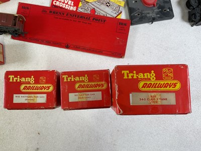 Lot 76 - TRI-ANG; train items, to include three steam...