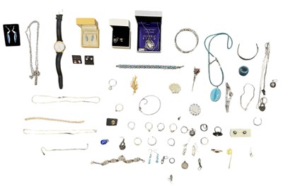 Lot 1382 - Various items of modern and vintage costume...