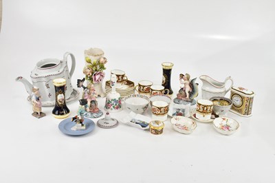 Lot 2602 - An early 19th century Newhall type teapot and...