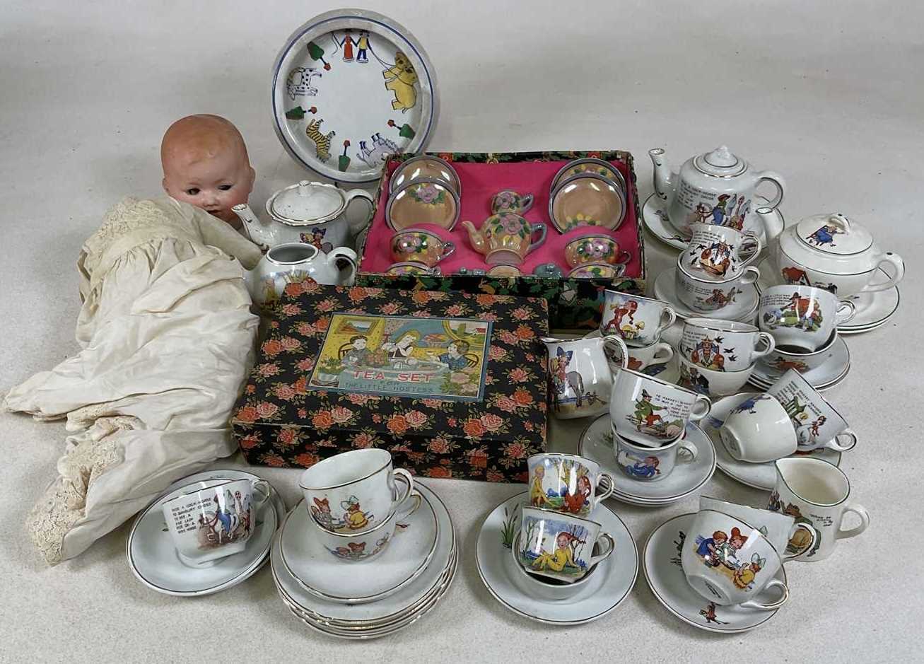 Lot 82 - A large quantity of ceramic Shell ware nursery...