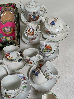 Lot 82 - A large quantity of ceramic Shell ware nursery...